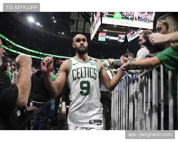 德里克·怀特挡拆助攻效率提升显著 拉开与常规赛表现差距