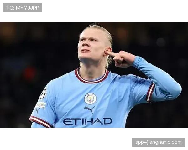 福登：从轮换奇兵到主力核心的英超冠军蜕变解析