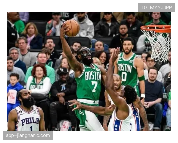 杰·伦·杰克逊二世挡拆制造错位三分效率优于上季