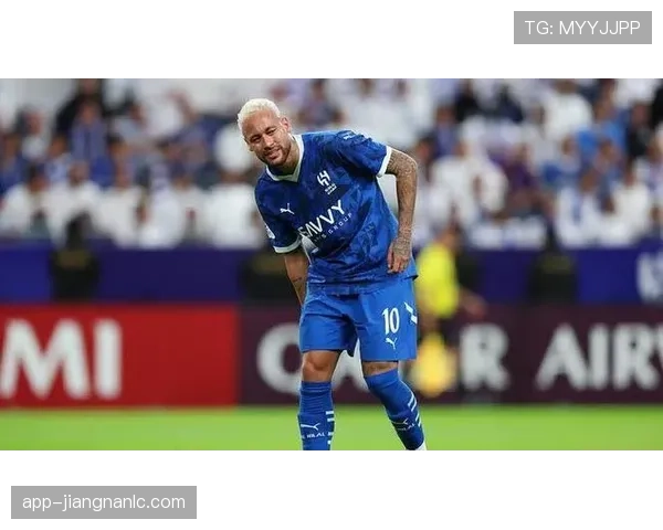 内马尔与萨拉赫在边锋角色下的突破方式分化与进攻结构转移