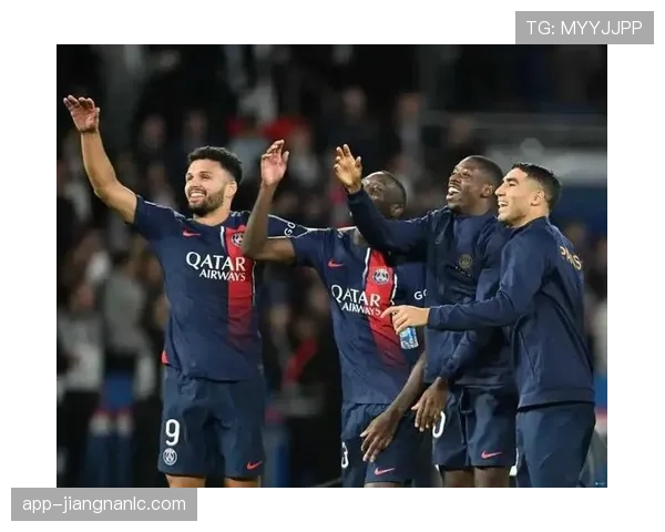 巴黎圣日耳曼边路进攻被看穿，战术单一问题逐步反映